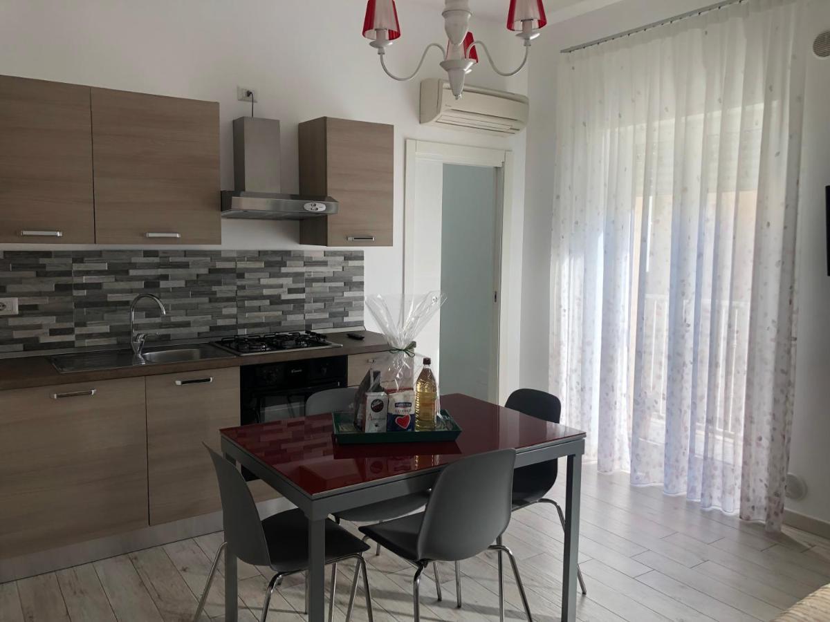 Casa Vacanze De Nittis Barletta Exterior foto